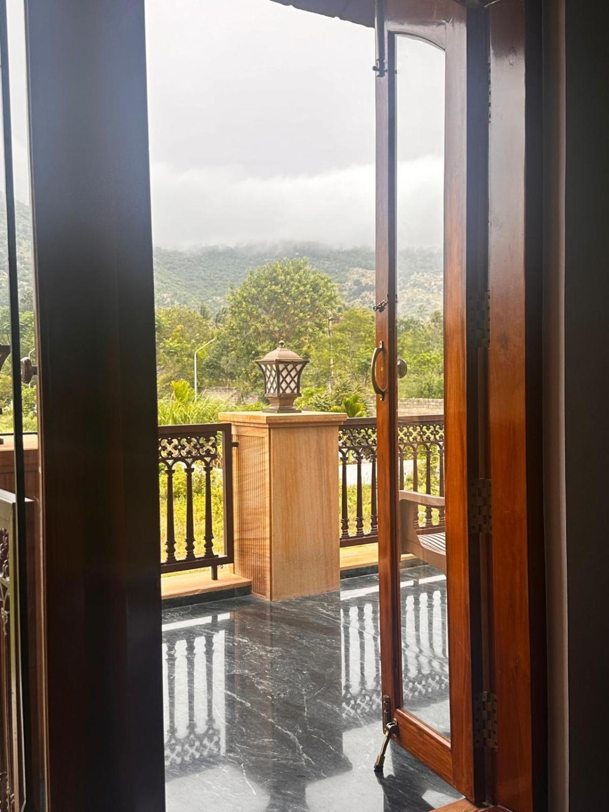Vila Mia Madre Bengalúr Exteriér fotografie